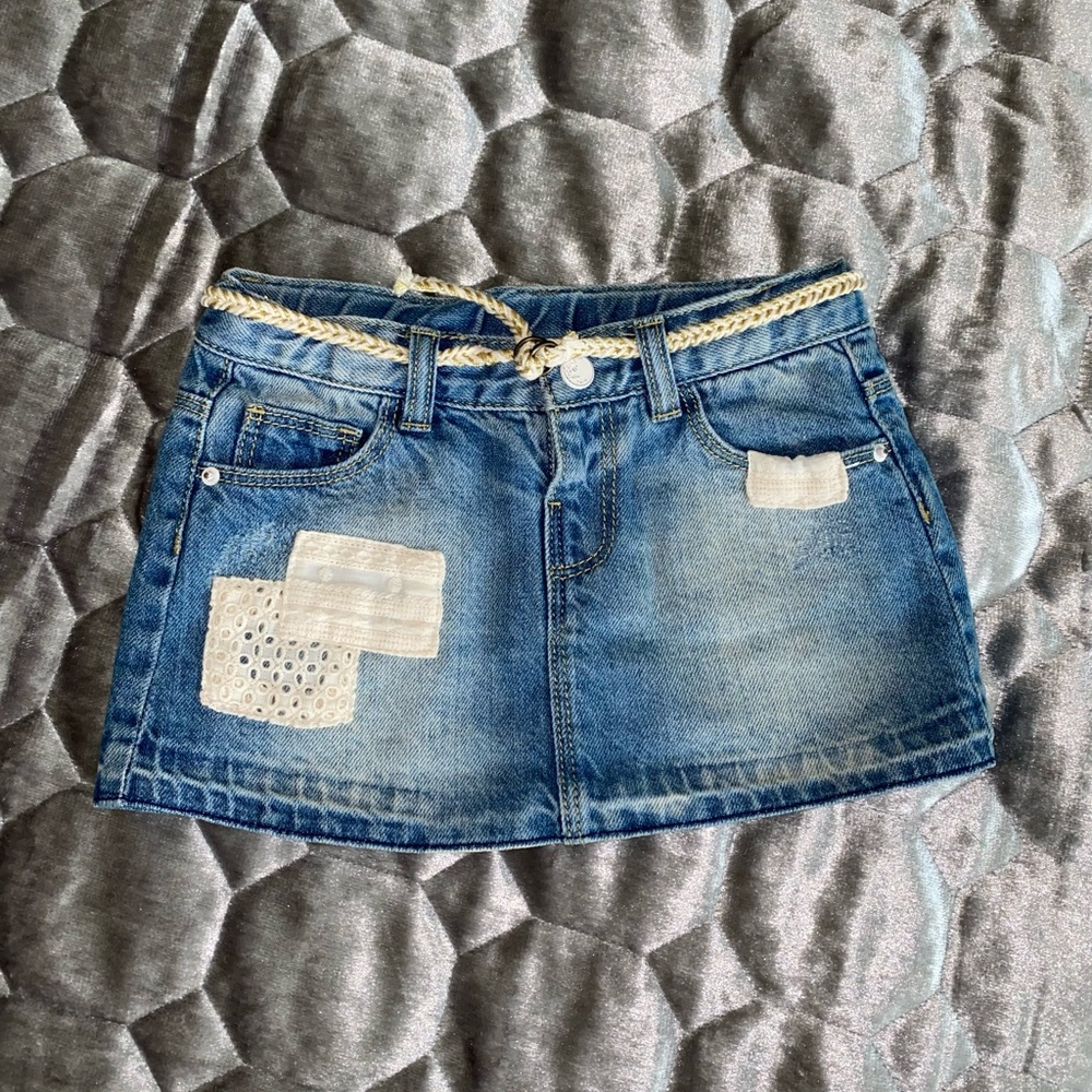 Zara fashionable skirt